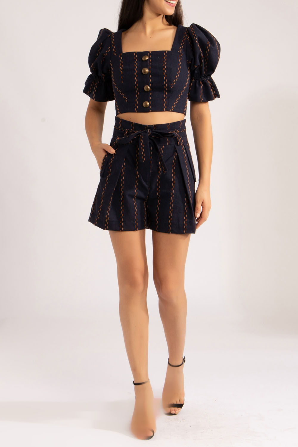 Top cropped botões pespontado
 azul escuro