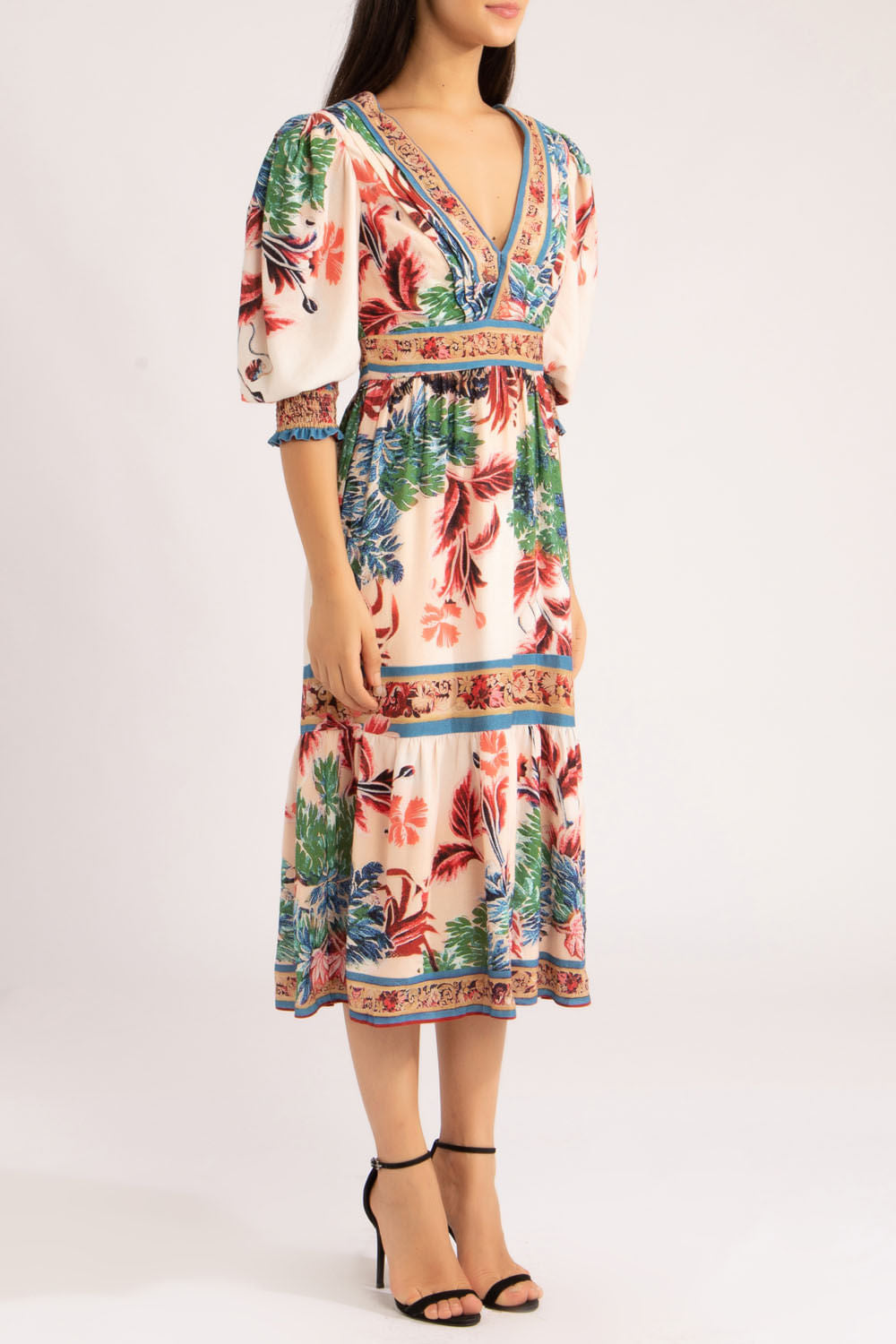 Vestido midi gilly flower
 vermelho