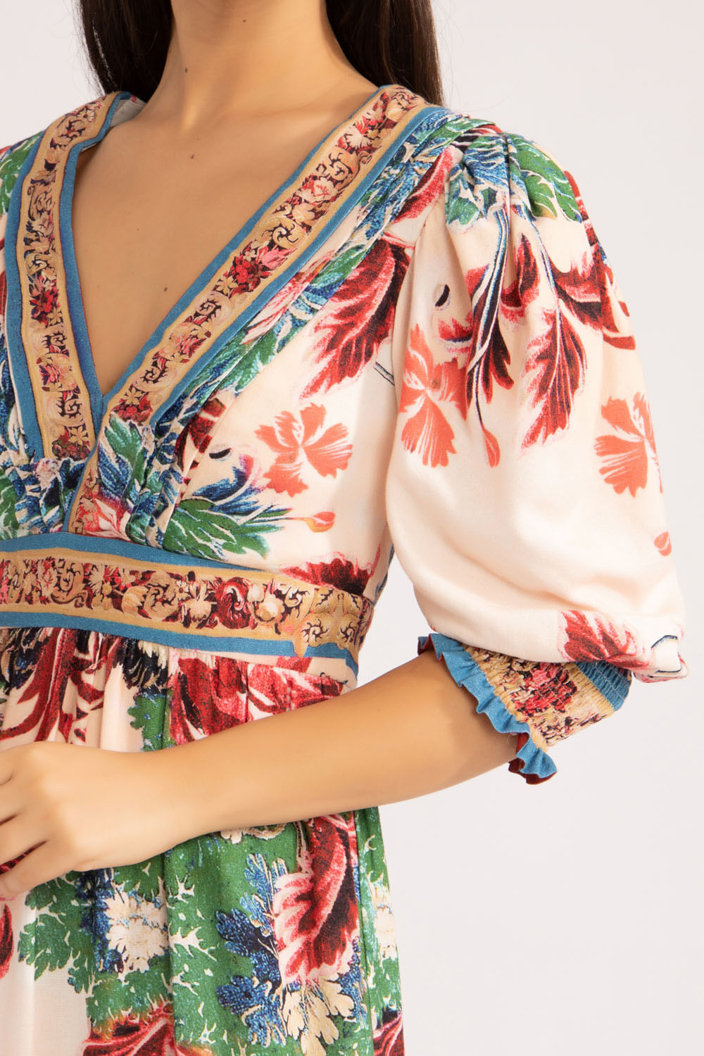 Vestido midi gilly flower
 vermelho