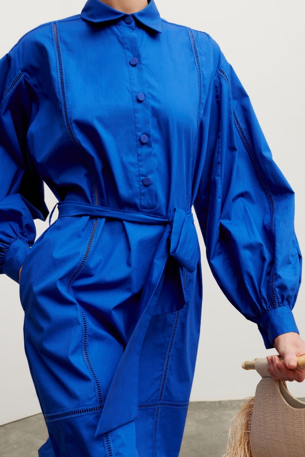 CHEMISE MÍDI ENTREMEIO VAZADO AZUL