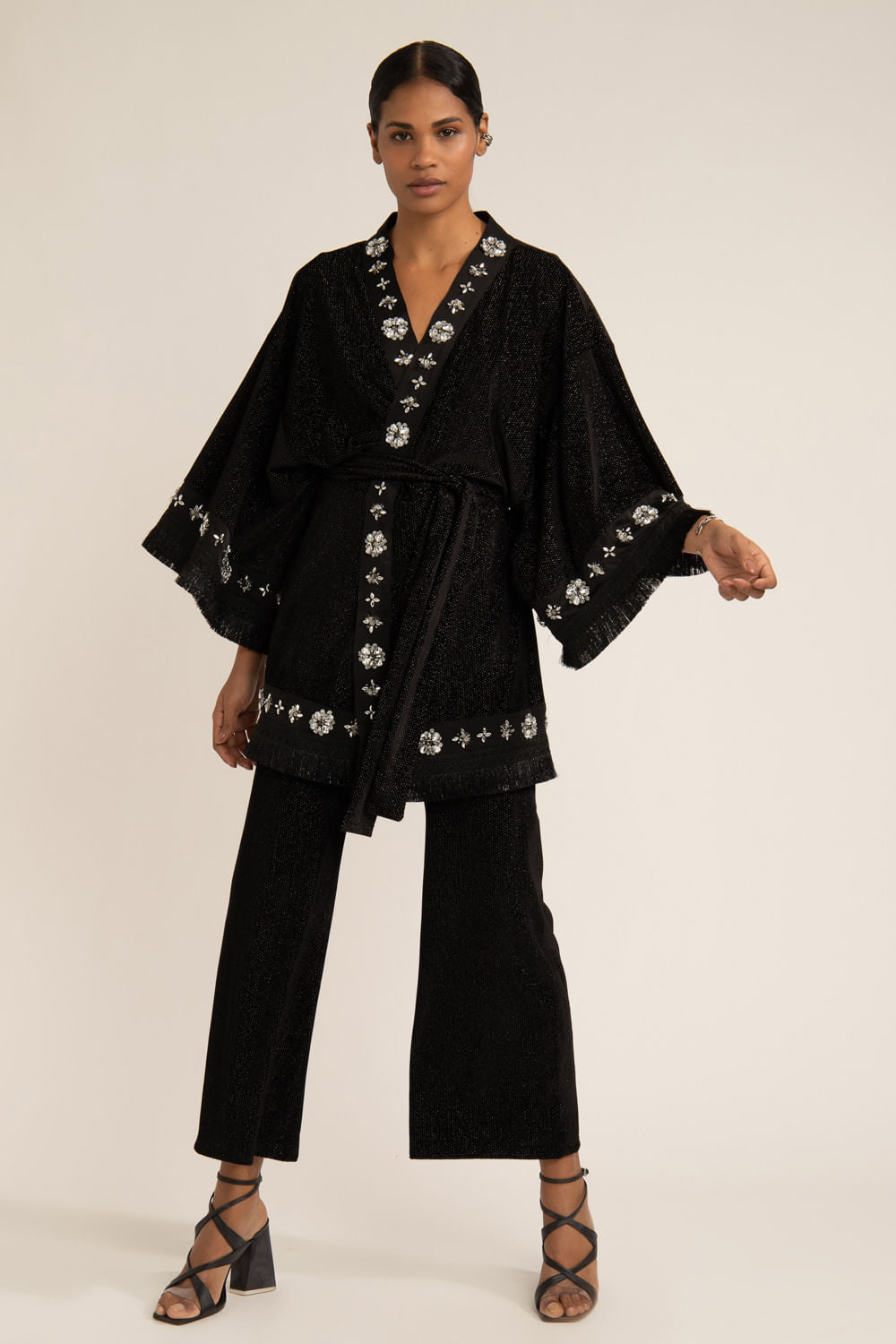 KIMONO VELUDO WOOF PRETO