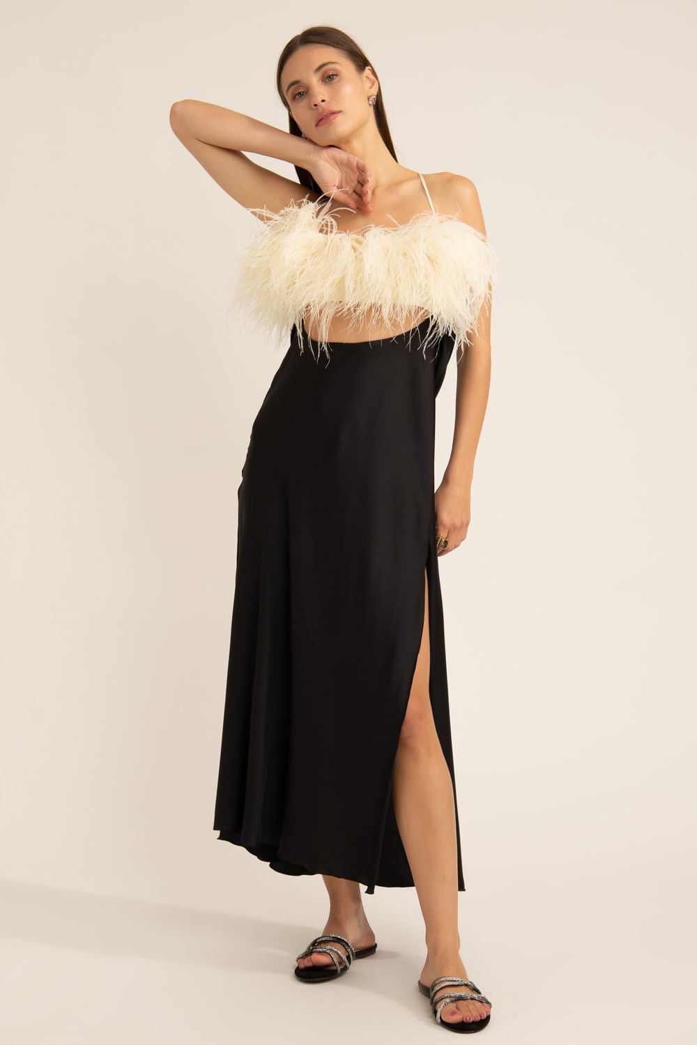 SLIP DRESS CLASSY FEATHERS  PRETO