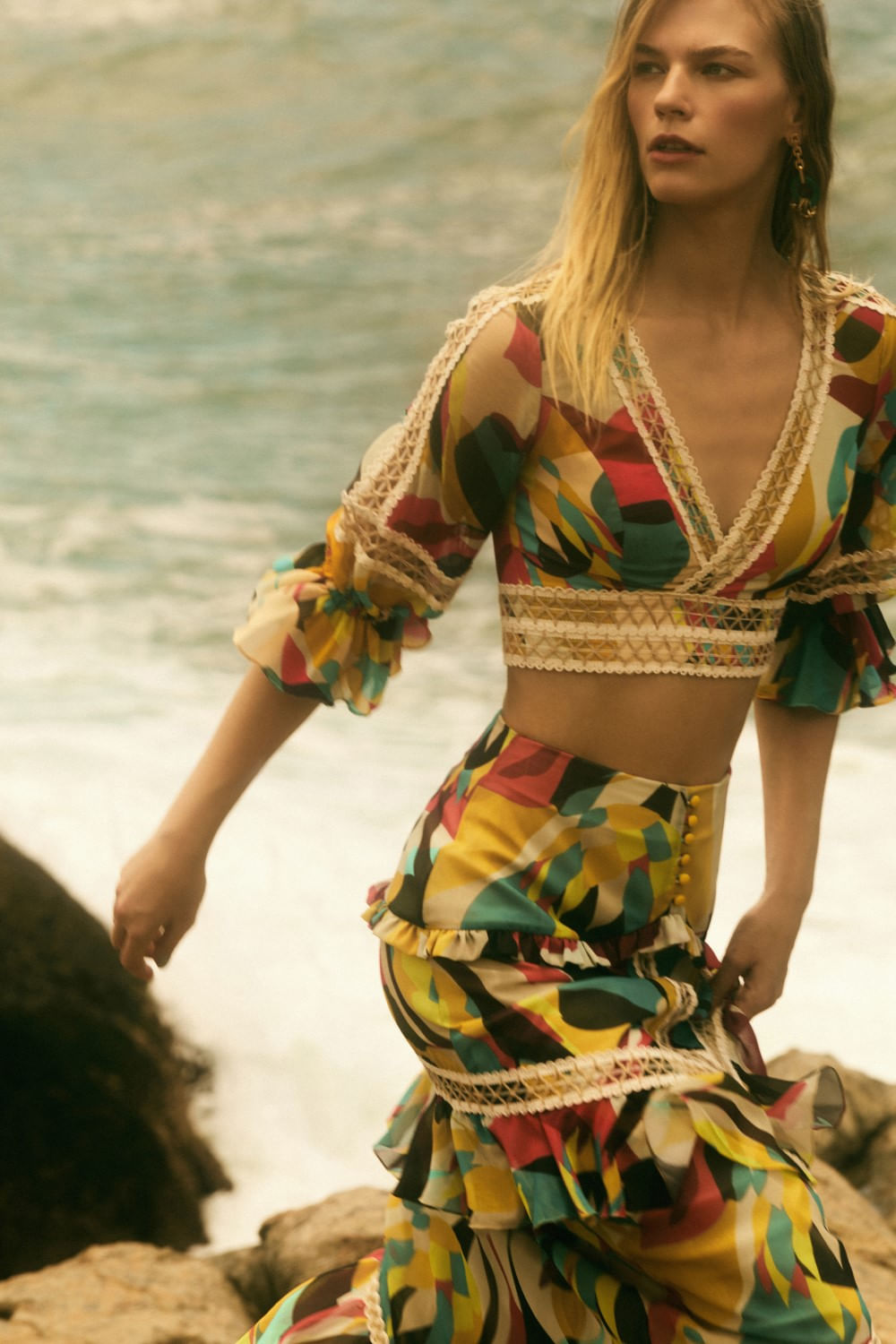 TOP CROPPED ENTREMEIO PROTEA AMARELO