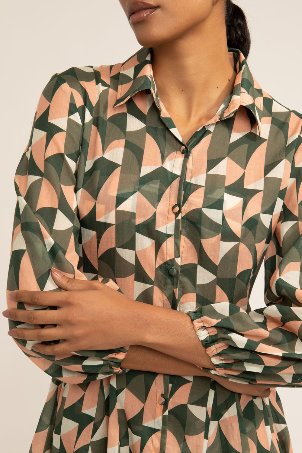 VESTIDO CURTO BOTÕES GEOMÉTRICO ZELLIJ VERDE