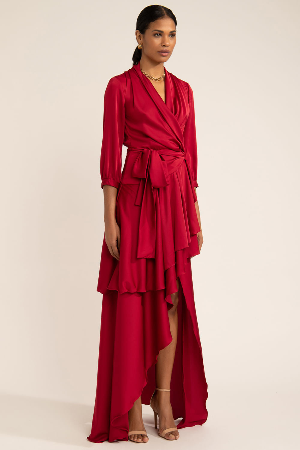 VESTIDO LONGO ASSIMÉTRICO CETIM STATEMENT VERMELHO