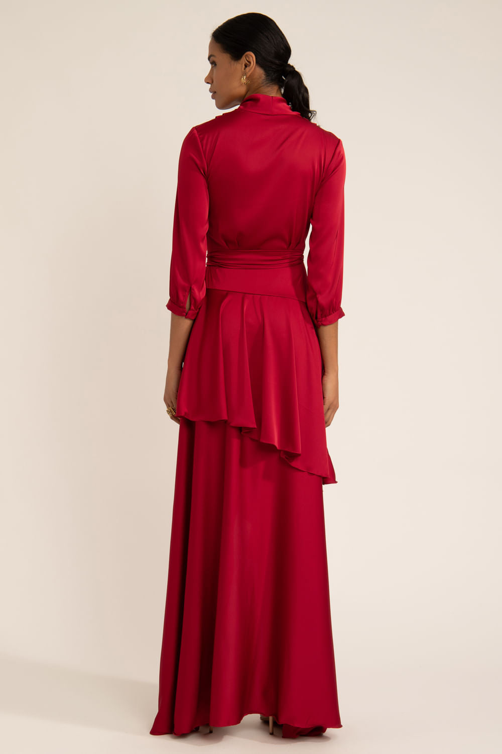 VESTIDO LONGO ASSIMÉTRICO CETIM STATEMENT VERMELHO