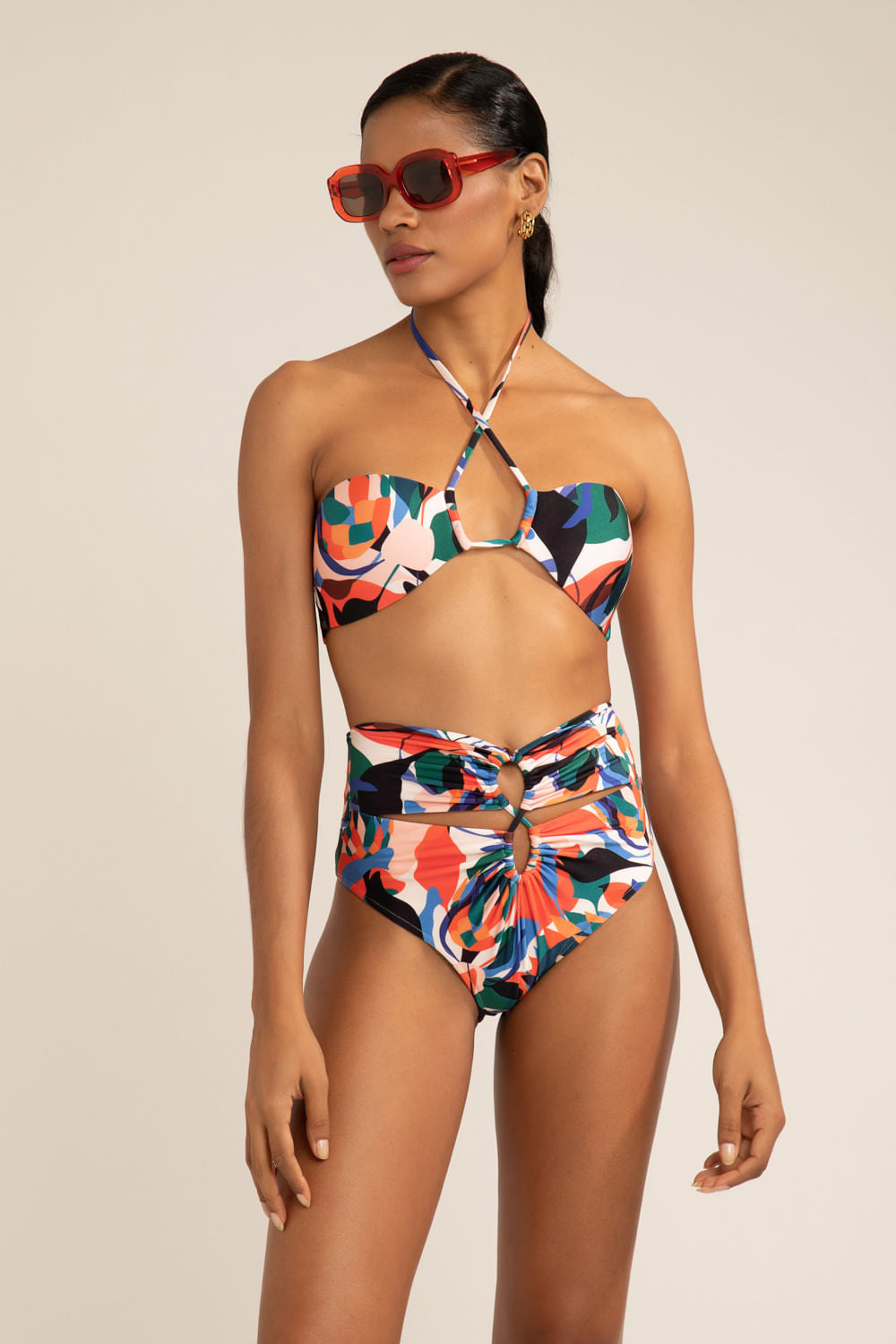 HOT PANTS TRANÇADO PROTEA VERMELHO