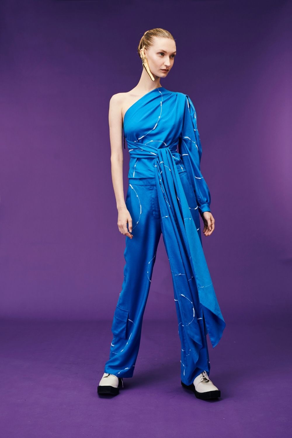 CALÇA BOLSOS BORDADO CIRCLES AZUL