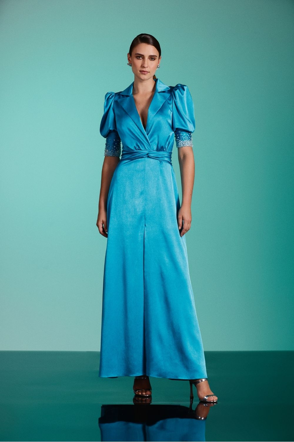 VESTIDO LONGO MANGAS BUFANTES CETIM RAMPLING AZUL