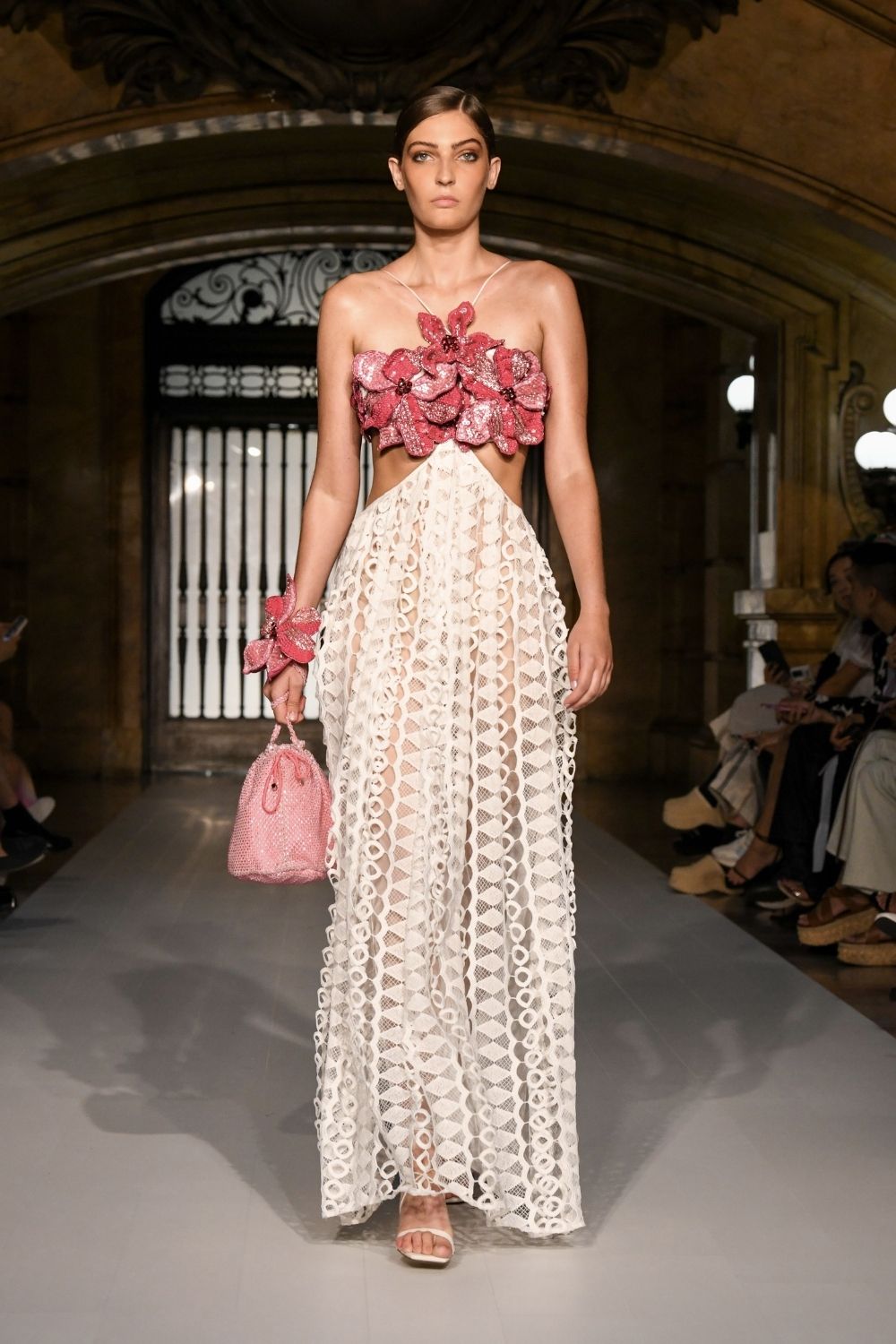 VESTIDO LONGO RENDA FLOR BORDADA OFF WHITE