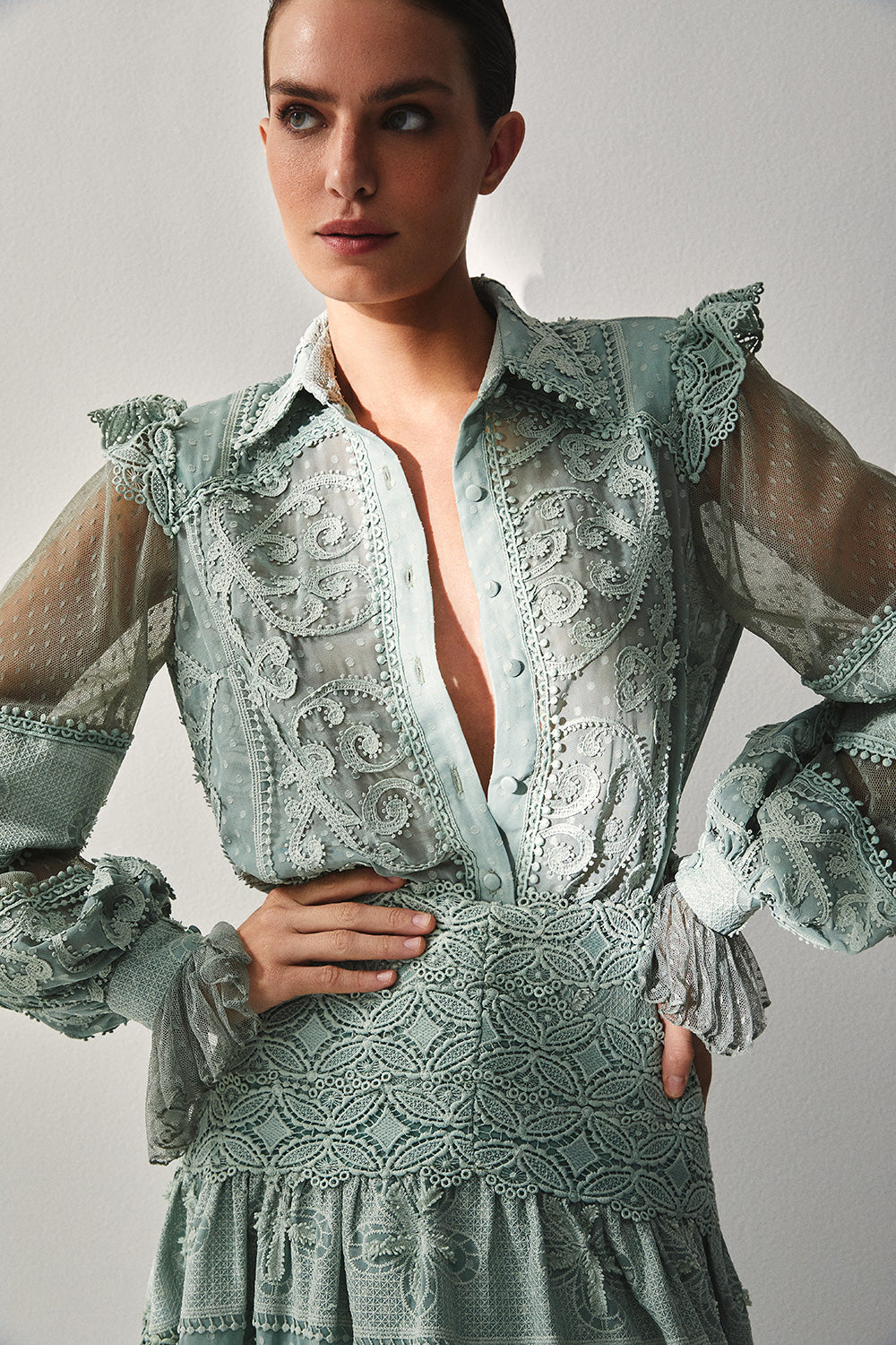 I24BOCAM28834BR_00204