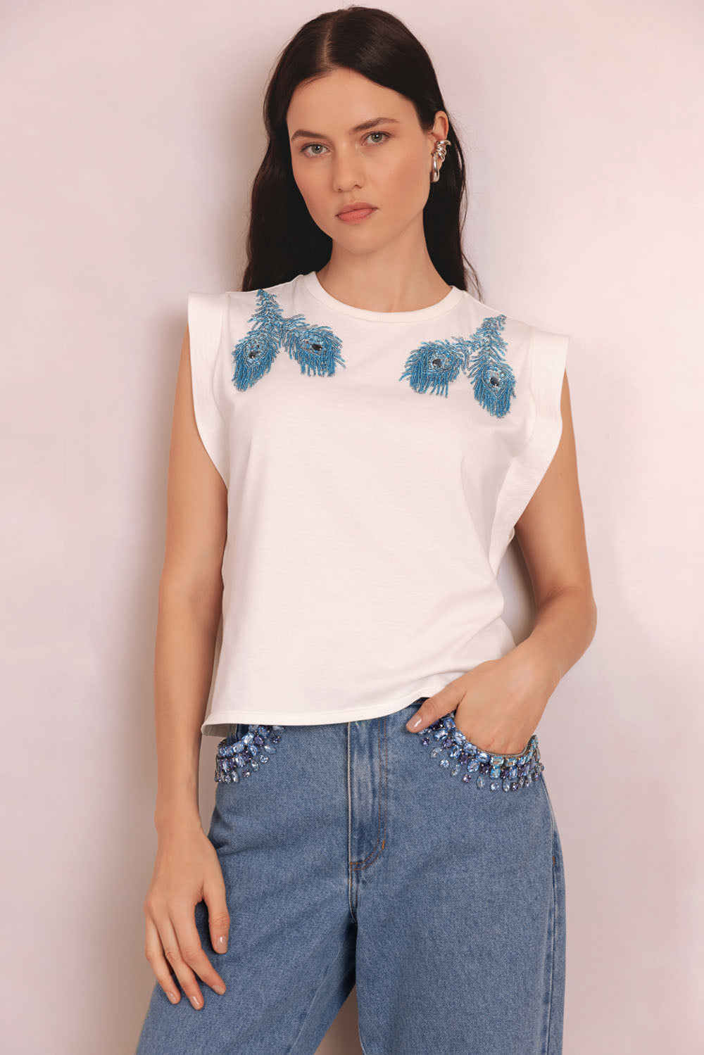 I24BOTEE28901BR_00010