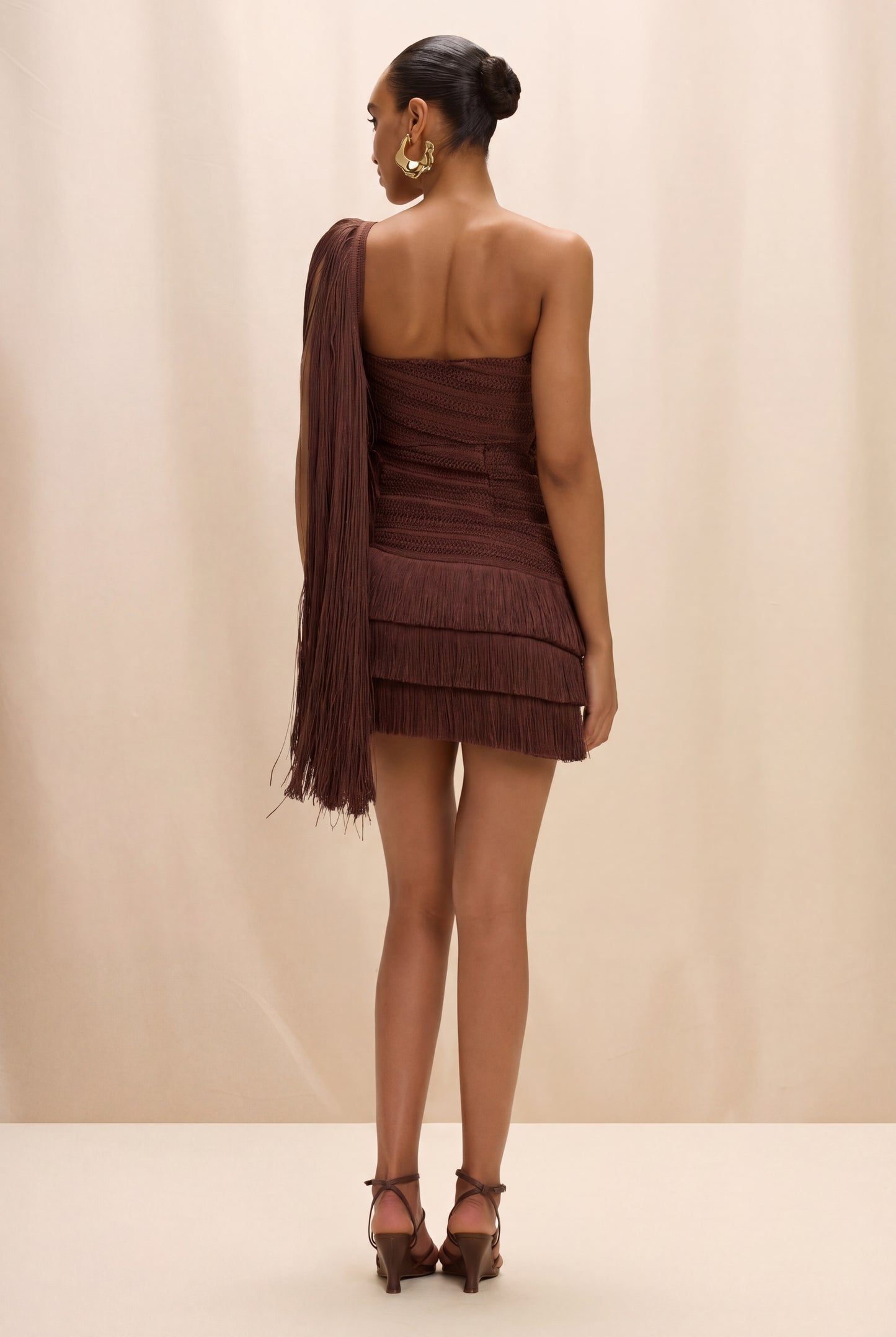 VESTIDO CURTO ZUZU FRINGE MARROM ESCURO