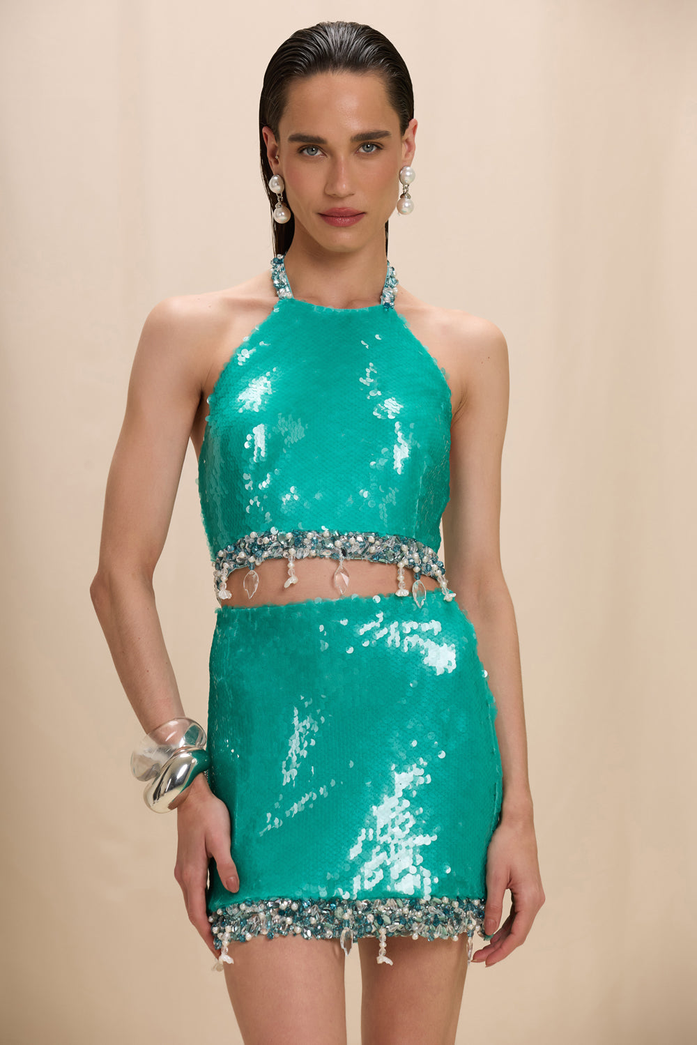 SAIA CURTA PAETÊ ISLA VERDE CLARO