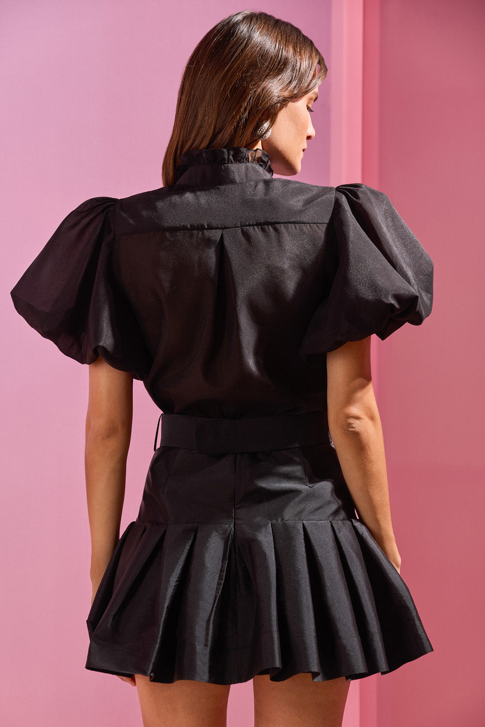 SAIA CURTA TAFETÁ BLOOM PRETO