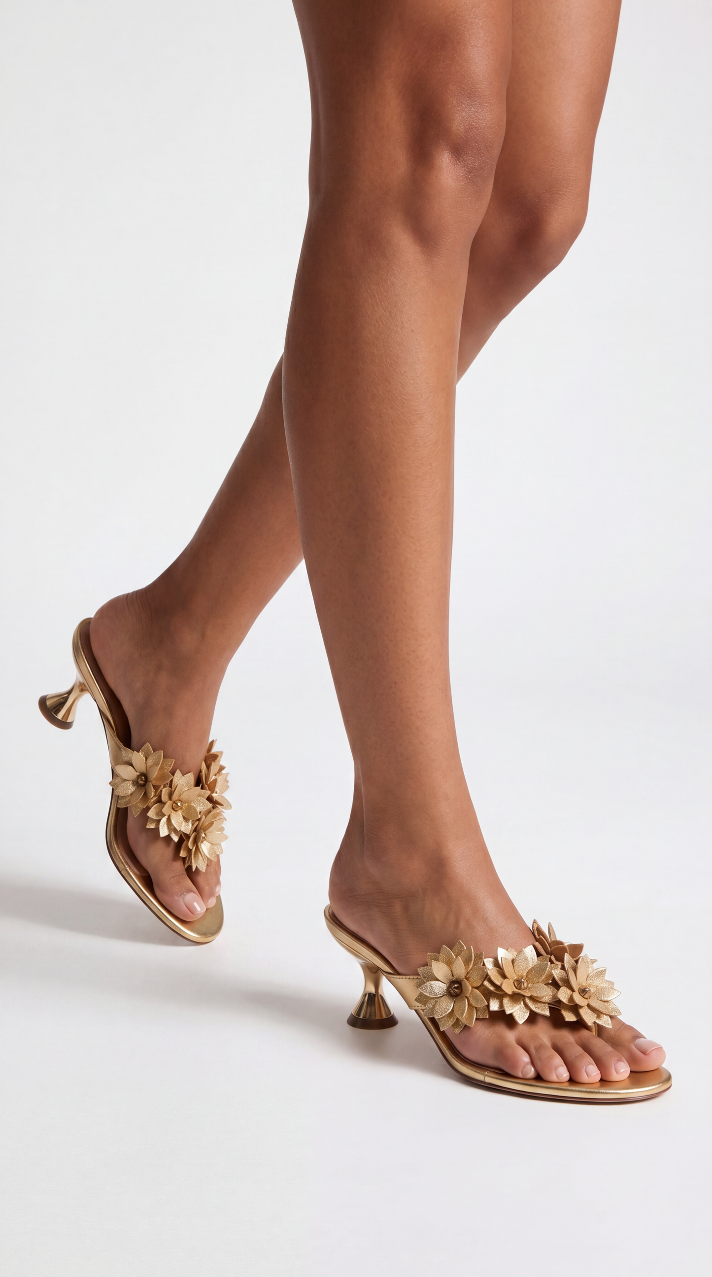 SANDÁLIA MULE CORA DOURADO