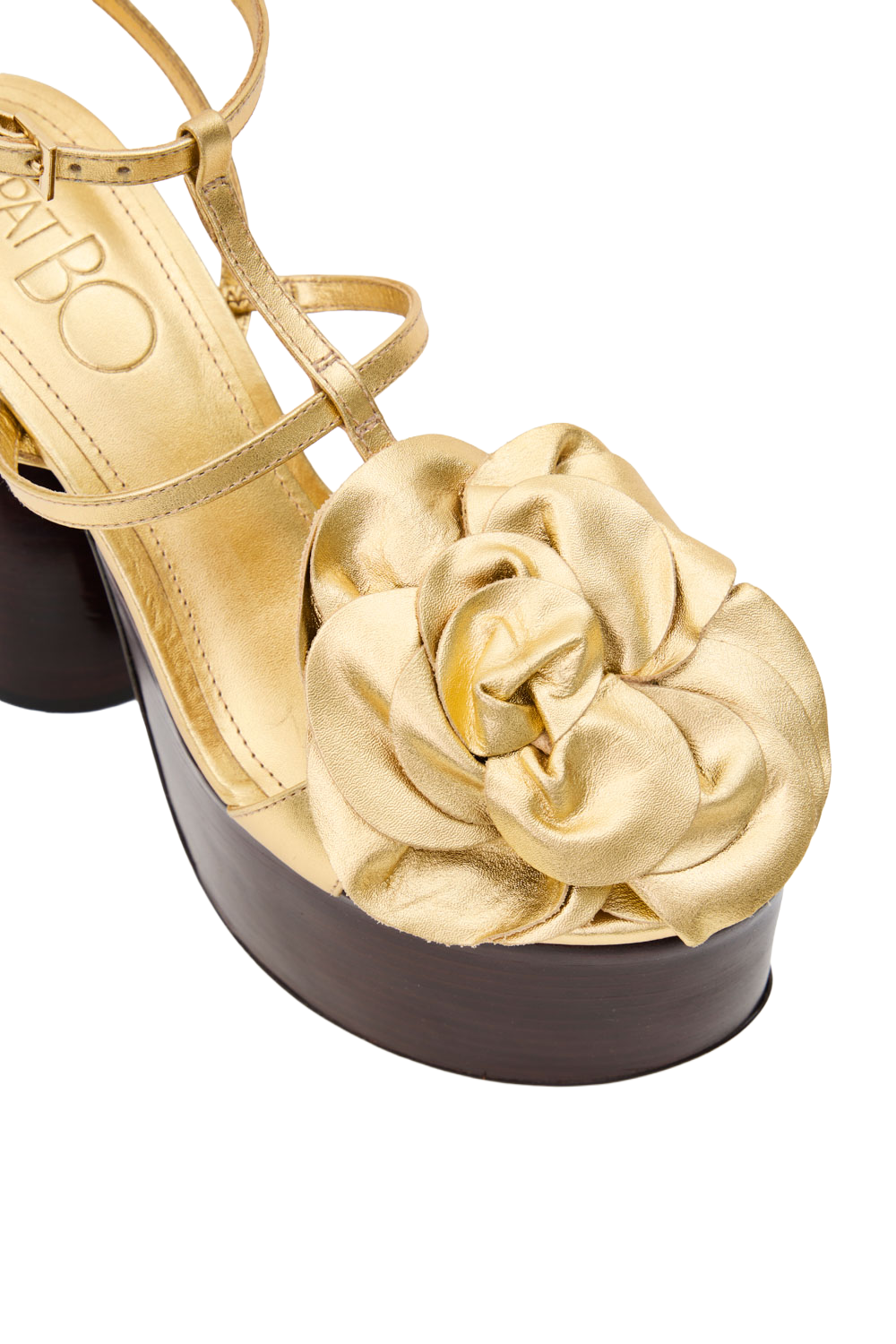 SANDÁLIA LEILA DOURADO