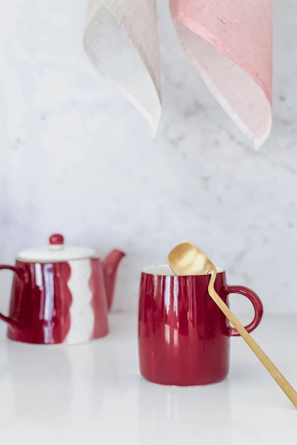 CANECA PORCELANA AQUARELA MARSALA