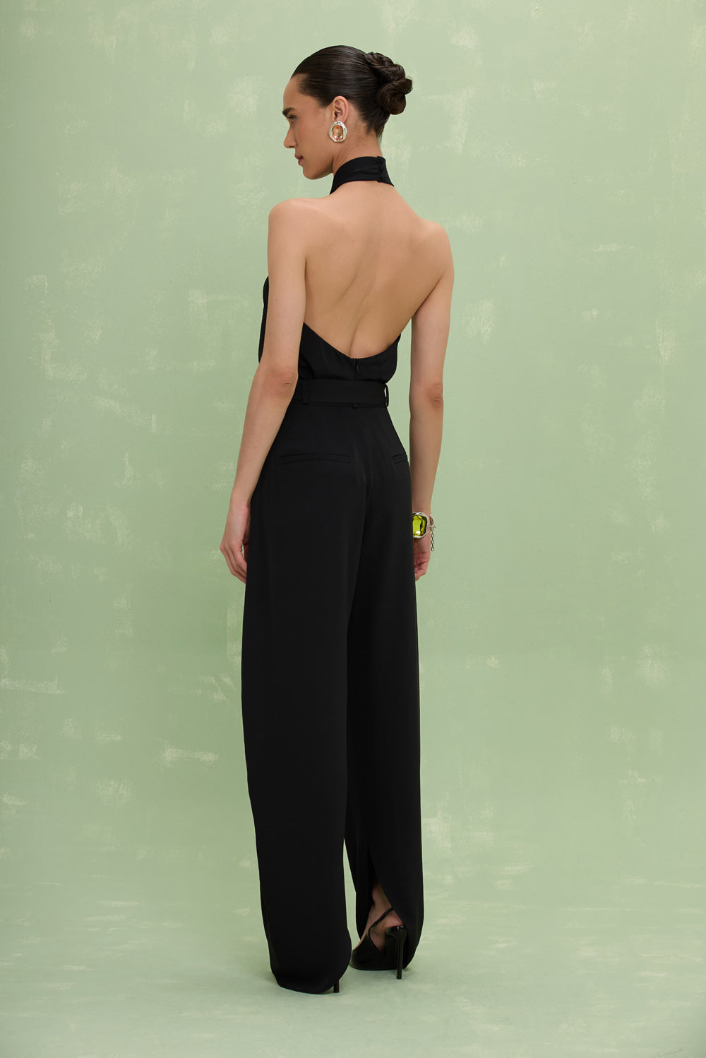 LOOK TOP + CALÇA CREPE BERTHA