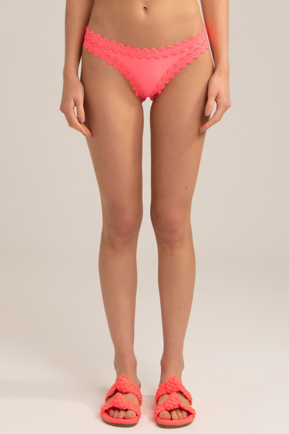 CALCINHA BIQUÍNI ENTREMEIO NEON VIBES CORAL