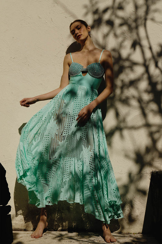 VESTIDO BUSTO BORDADO PÉROLAS AQUA