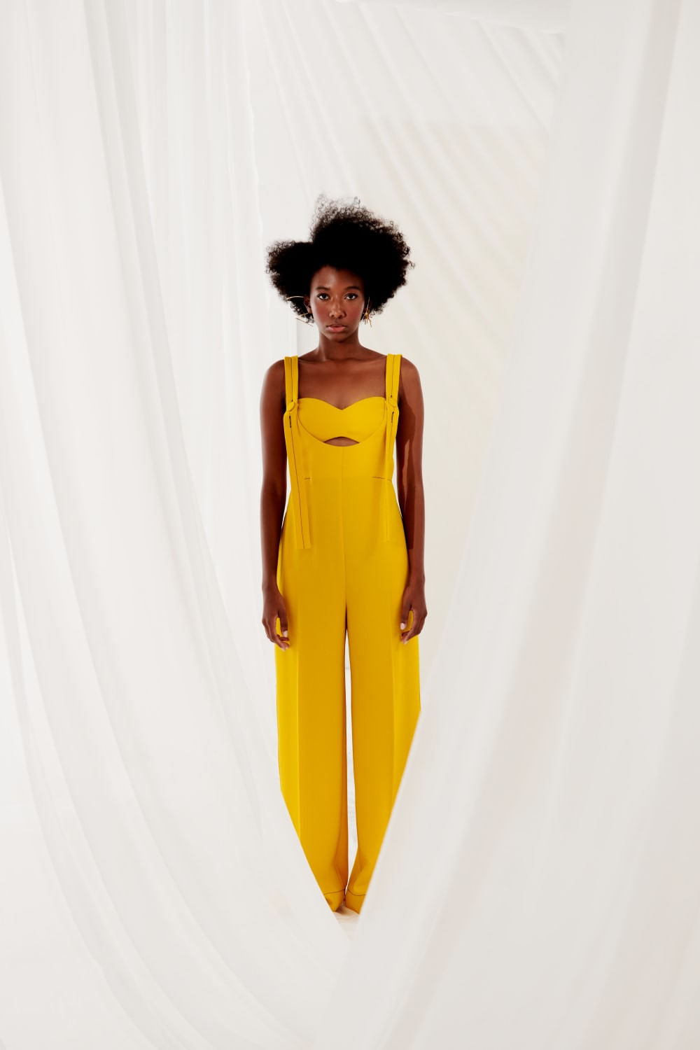 MACACÃO DUAS PEÇAS AMARELO