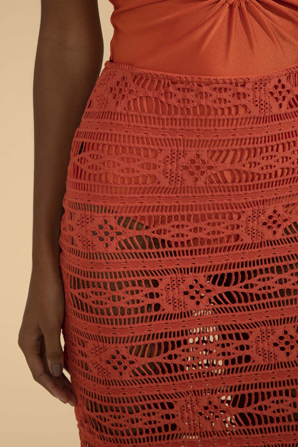 SAIA MÍDI LYCRA APRICOT LARANJA
