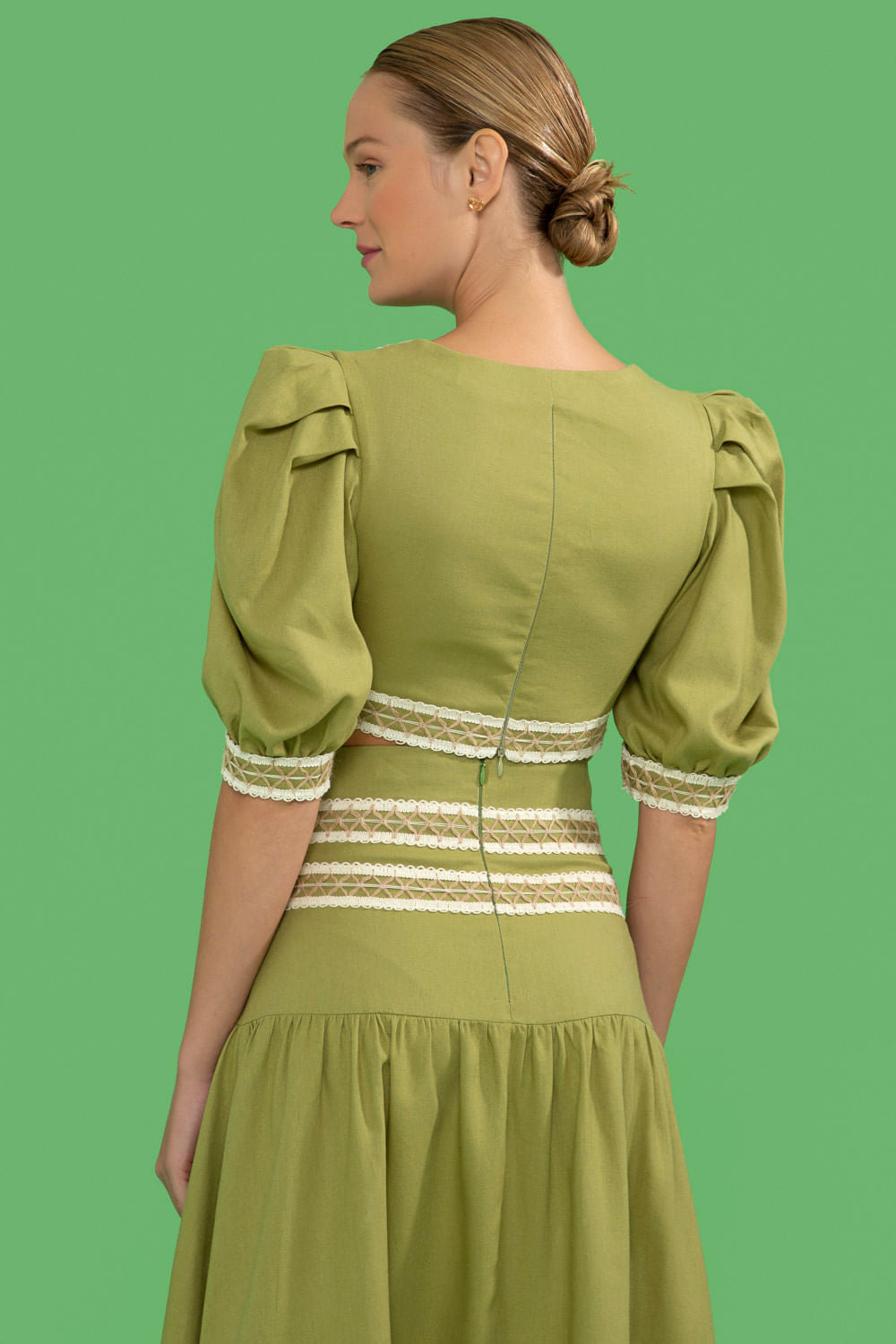 TOP CROPPED ENTREMEIO LINHO FRENCH VERDE
