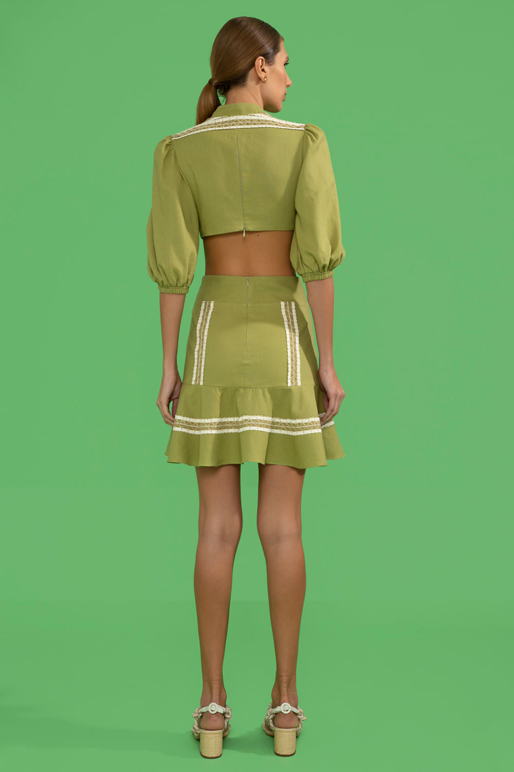 VESTIDO CURTO RECORTES LINHO FRENCH VERDE