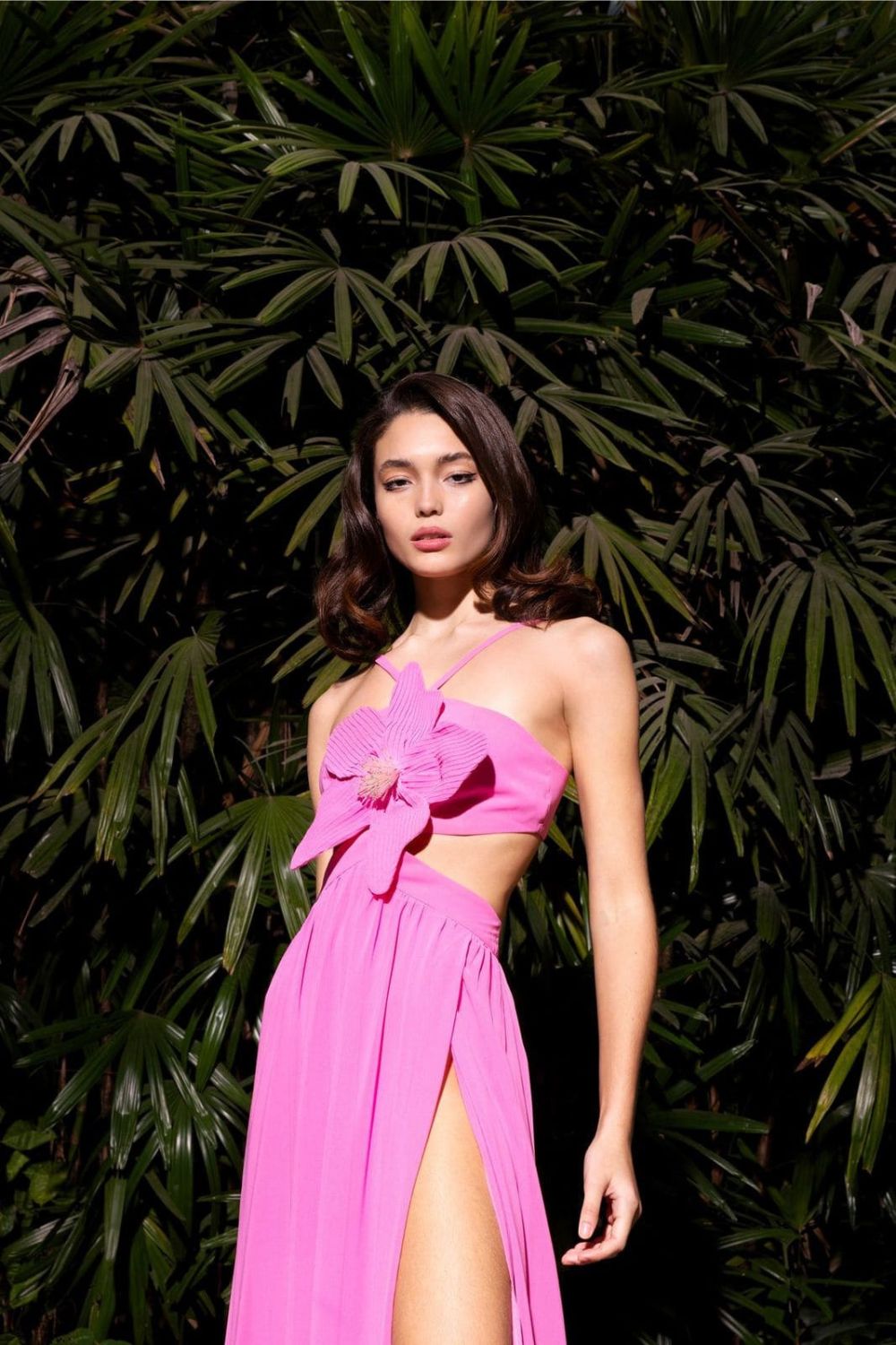 VESTIDO LONGO RECORTES FLOR CHIFFON ÍRIS ROSA