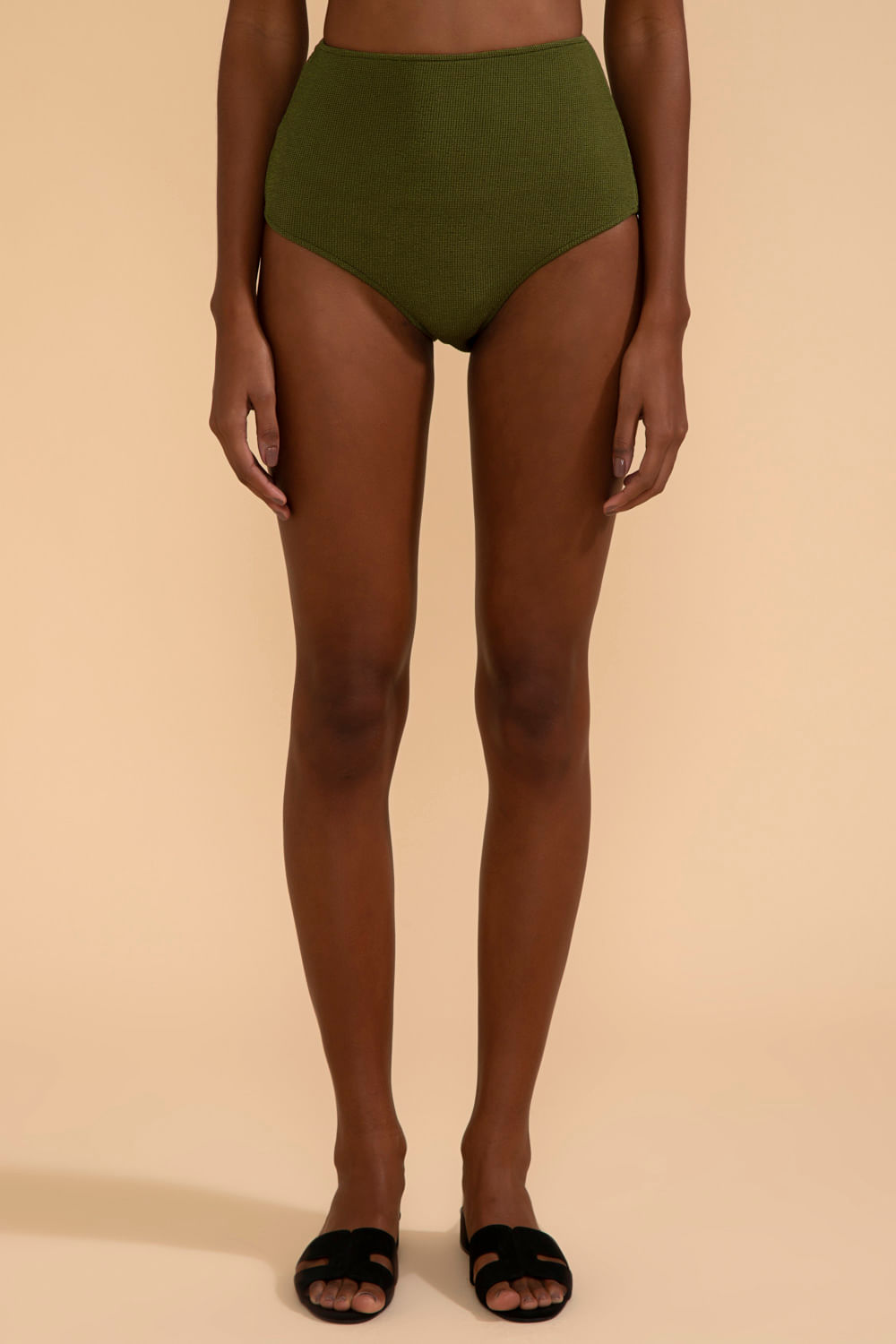 HOT PANTS MALHA BASEL VERDE