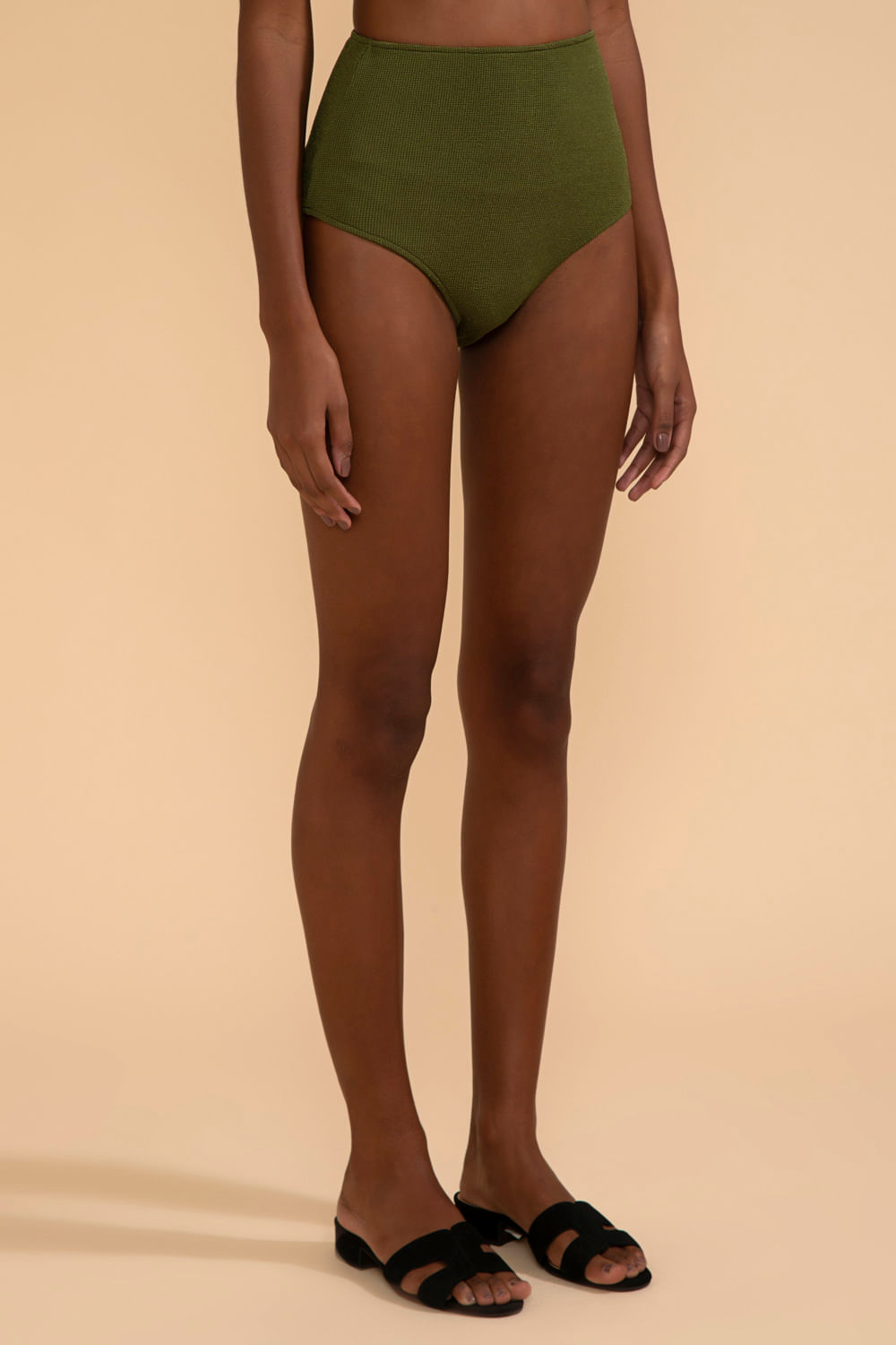 HOT PANTS MALHA BASEL VERDE