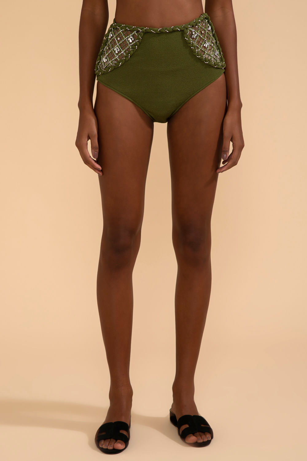 HOT PANTS BORDADA MALHA BASEL VERDE