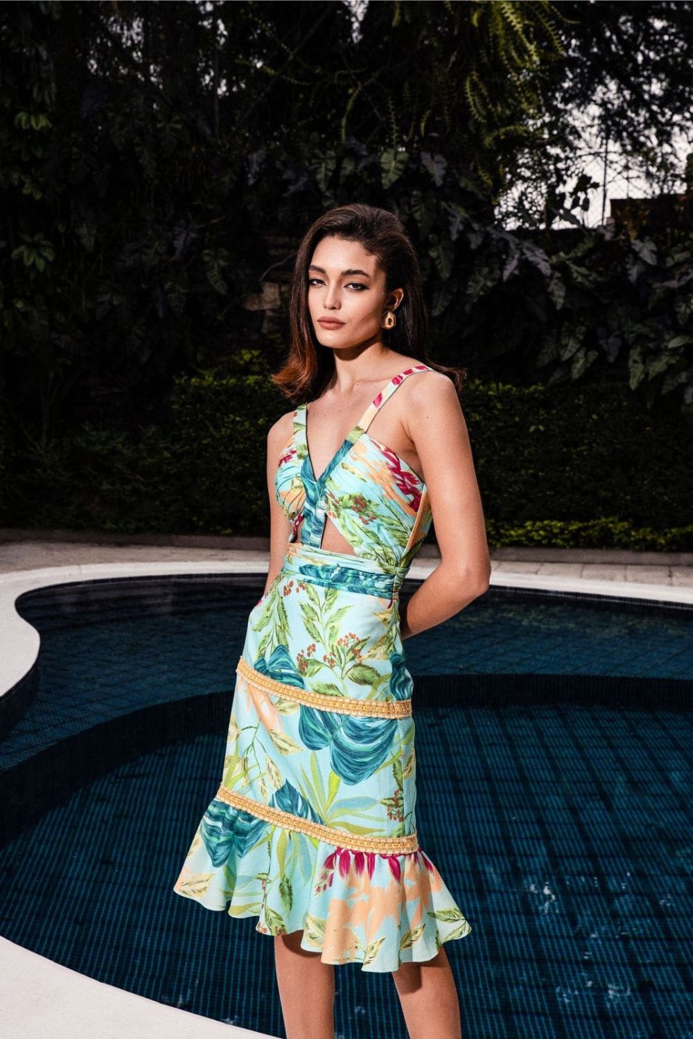 VESTIDO MÍDI FRANZIDO TROPICÁLIA VERDE