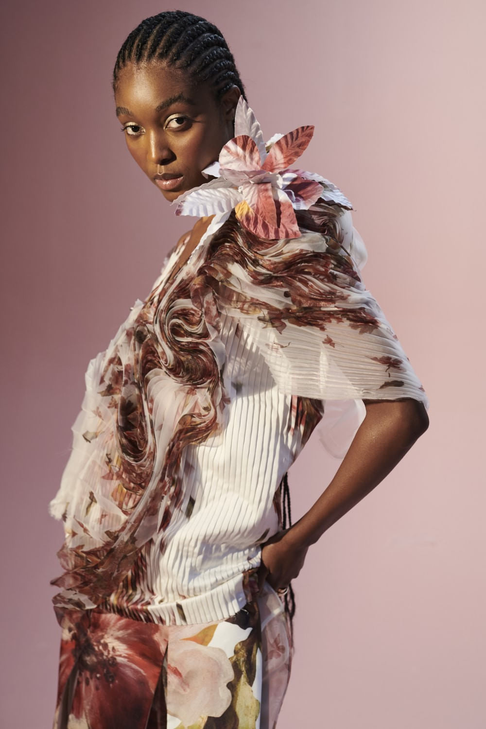 BROCHE FLOR TULE ORIGAMI SILVA OFF WHITE
