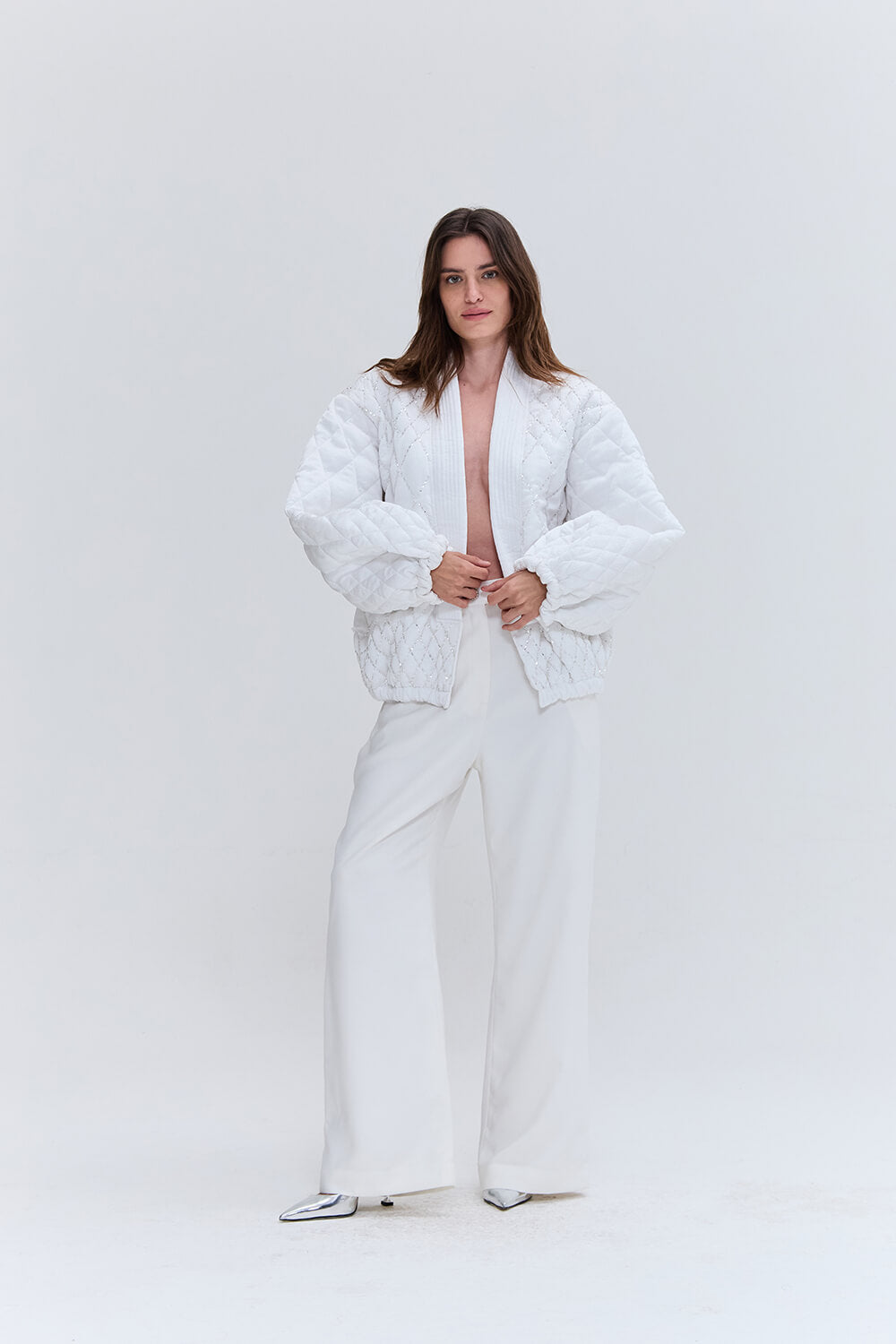 V25BOJAQ30529BR_00034