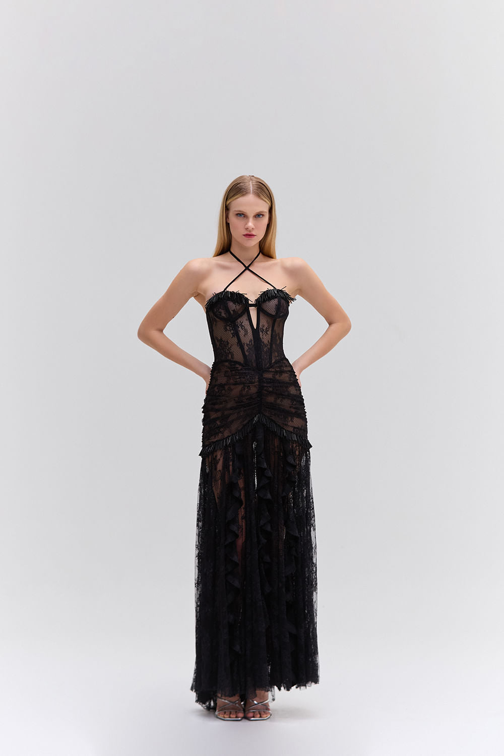 VESTIDO LONGO ESTRUTURADO RENDA PRETO