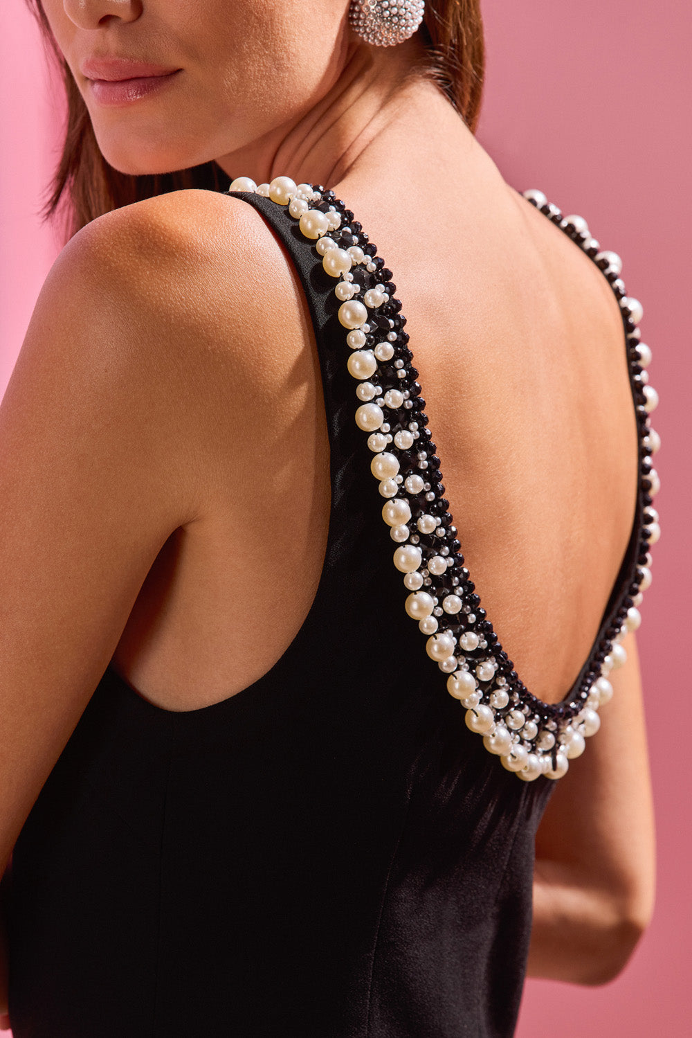 VESTIDO CURTO CREPE DAMA PRETO