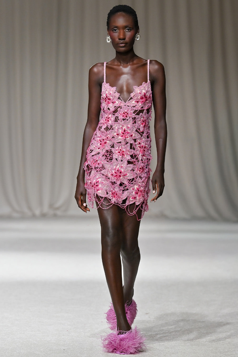 VESTIDO CURTO AMELIA EMBROIDERY ROSA