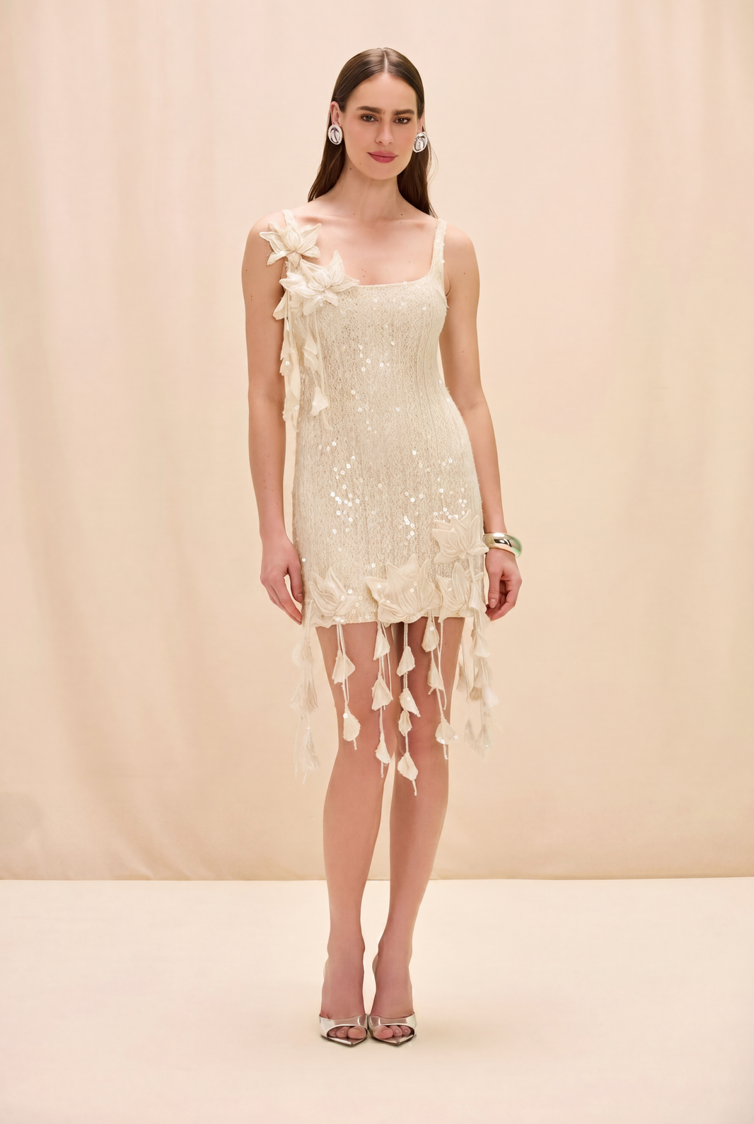 VESTIDO CURTO IARA CROCHET BEGE