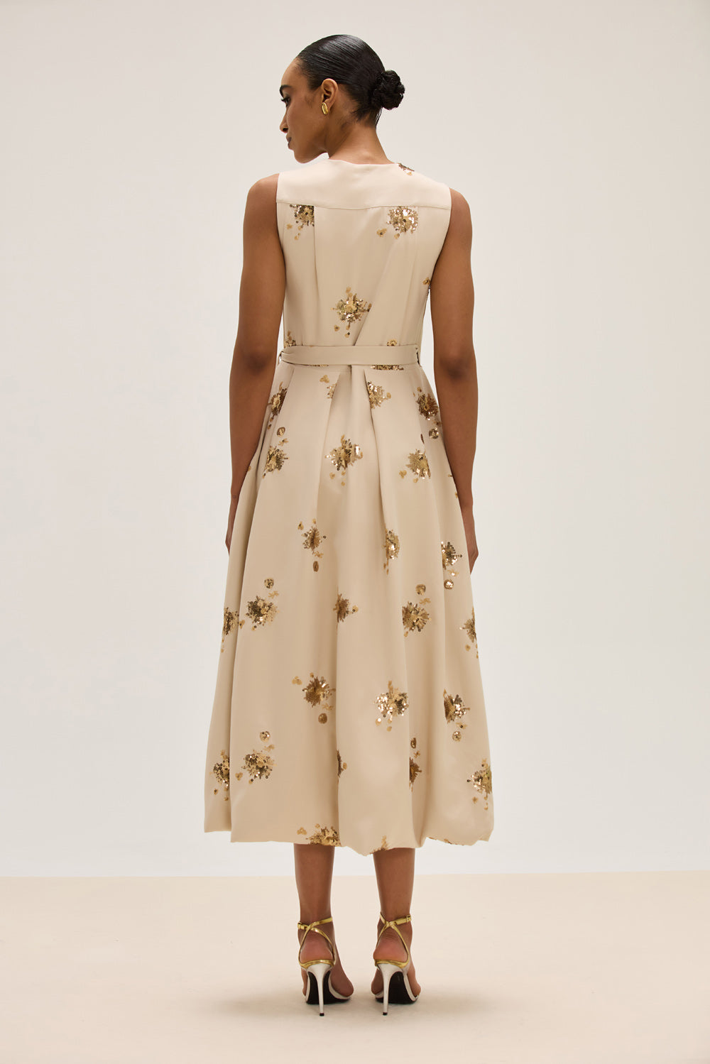 VESTIDO MIDI CREPE ALVOR BEGE