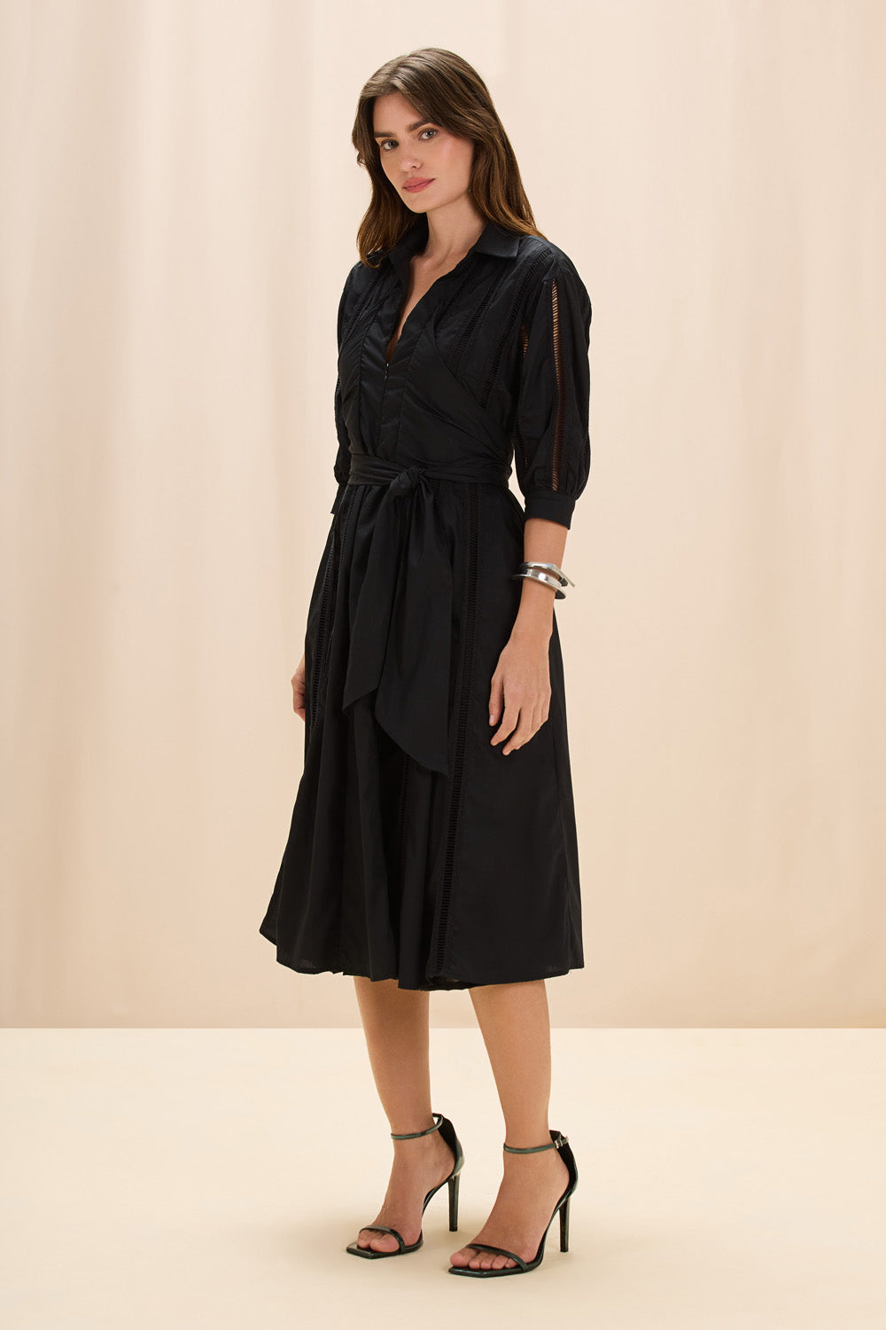 VESTIDO MIDI LINHO SOLENNE PRETO