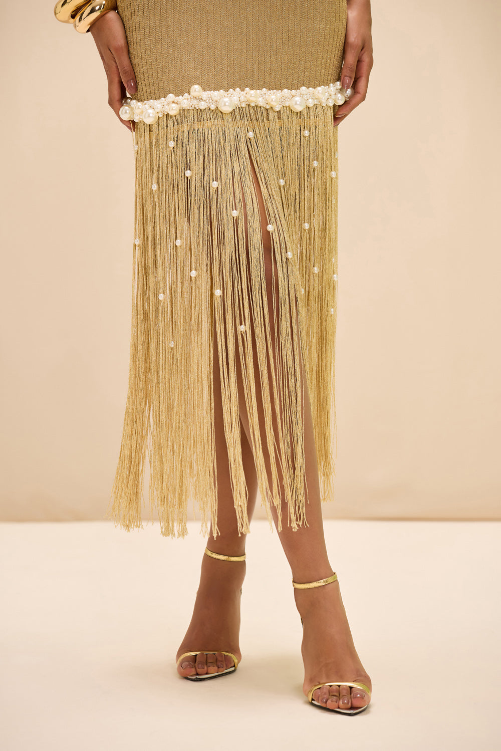 VESTIDO MIDI AUREA CROCHET DOURADO